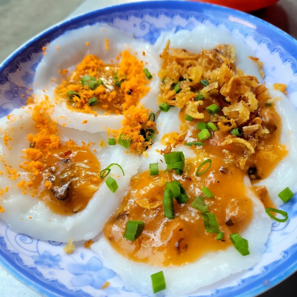 Banh Beo Recipe - Vietnamese Steamed Rice Cakes