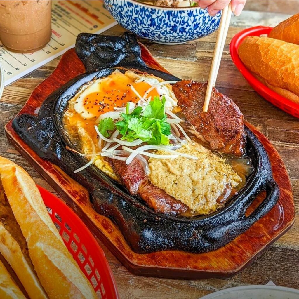 Bo Ne Recipe (Vietnamese Steak and Eggs)