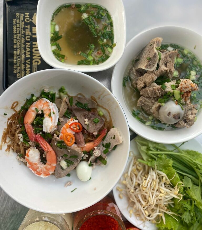 How to Make Hu Tieu Nam Vang Noodles at Home - Yelo HTX