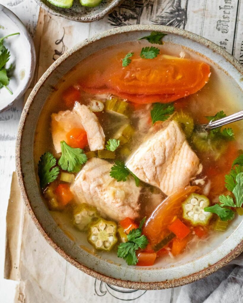 What is the difference between canh chua and tom yum 820x1024