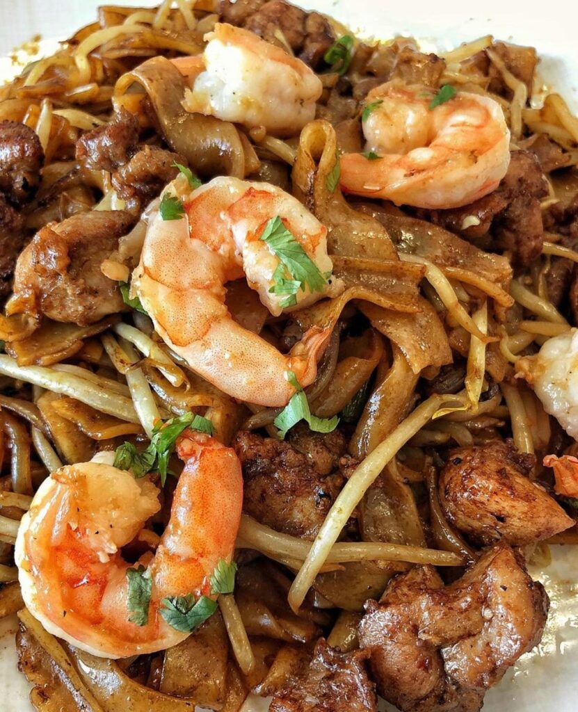 What is shrimp chow fun 831x1024