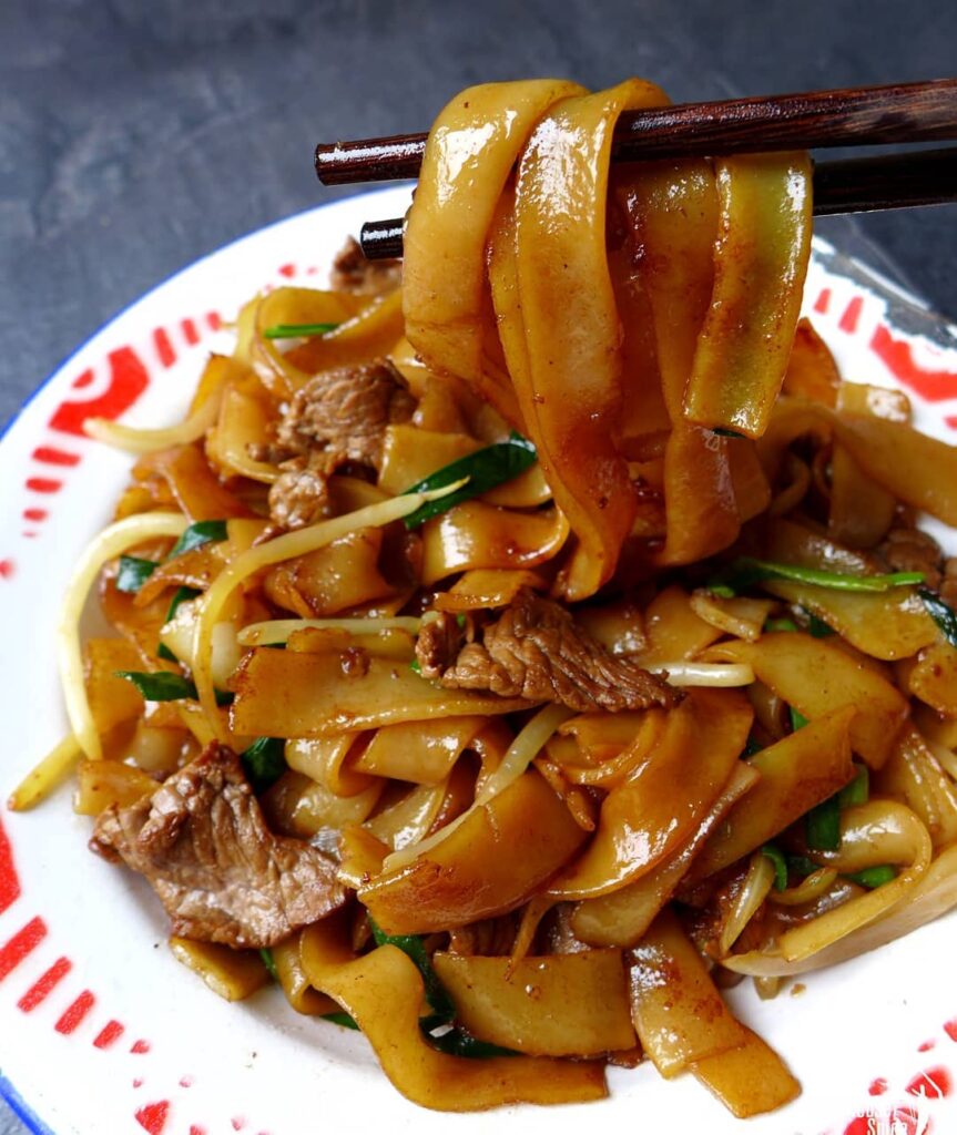 Chow Fun vs Mei Fun: Which Noodle Dish Better the Flavor Battle?